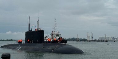 Флот Росії масово дислокує підводні човни та військові кораблі в Індійському океані (фото)