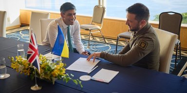 Ракеты, снаряды, ПВО: Британия выделила Украине помощи на рекордные £2,5 млрд (видео)