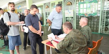 На фоне ультиматума Зеленского: в Беларуси начались внезапные военные учения