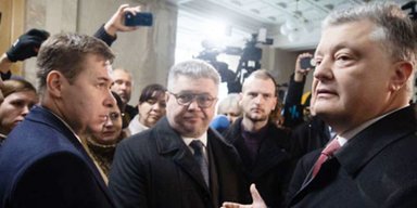 Суд обязал ГБР расследовать возможное уклонение от армии адвокатом Порошенко — СМИ