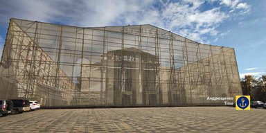 ЗС РФ ховають докази бомбардування Драмтеатру в Маріуполі: Андрющенко показав, який вигляд має театр