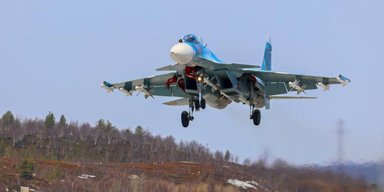 Атака на Новороссийск: безэкипажный катер ВСУ сбил истребитель Су-30, – военкоры РФ