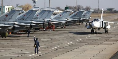 Украина нанесла удар по аэродрому "Мариновка": уничтожены истребители Су-34 (карта)