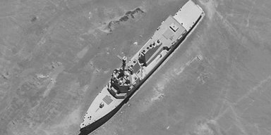 Морська битва в пустелі: Китай поставив кораблі на рейки, готуючись до війни з Тайванем