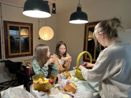 Купити хату в селі, придбання нерухомості, будинки до та після ремонту, житло