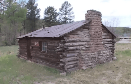 Хатина Еміліо Сегре