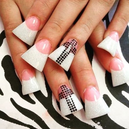 ногти-клеш, утиные ногти, Duck nails, тренды маникюра, тренд маникюра 2021, маникюр, форма ногтей