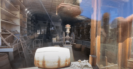 Город-призрак, заброшенный город, шахтерский город, город в горах, руины, разрушенные дома, любимое место туристов, дом в горах