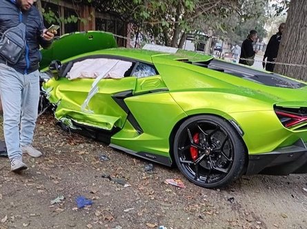 Lamborghini Revuelto ДТП, новый Lamborghini Revuelto, суперкар Lamborghini