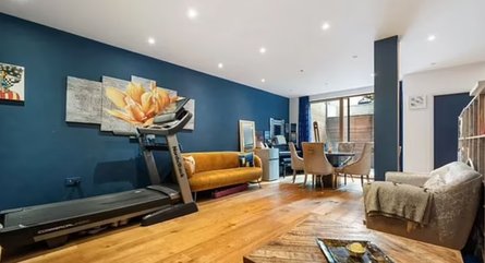 Скандла в Лондоне из-за дома с переделанной гостиной