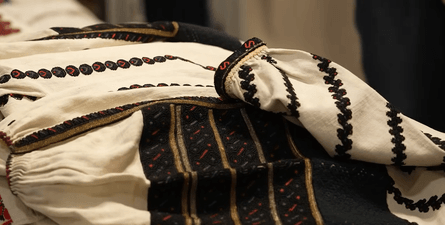 Обереги на вишиванках, хрестики і символ S