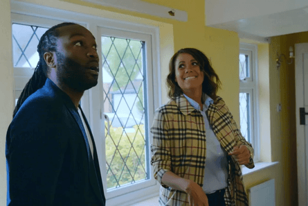 Жінка отримала будинок від невідомого родича, будинок, нерухомість, курйози, спадщина, житло, розкішний будинок, ремонт