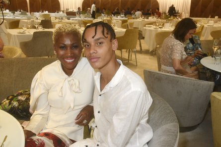 Александр Гримальди-Косте с матерью Николь Косте