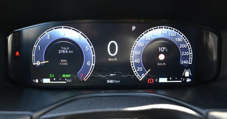 прилади Jeep Compass, новий Jeep Compass, Jeep Compass 2024, кросовер Jeep, гібрид Jeep Compass