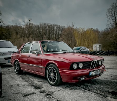 BMW 5 E12