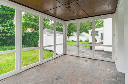 Продаж будинку в США всього за долар