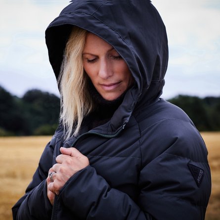 зара тиндалл, дочь принцессы анны, внучка королевы елизаветы