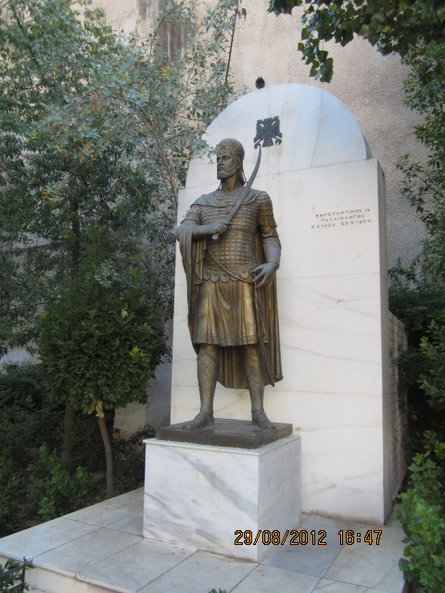 облога Константинополя, 1453 рік, Візантія, падіння Східної Римської імперії, останній імператор Візантії, імператор Костянтин, Костянтин Палеолог, піднесення Константинополя, падіння Констанинополя