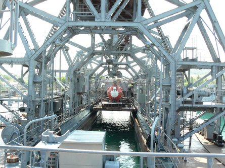 рятувальне судно Комуна корабель Чорне море крейсер Москва