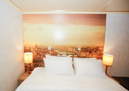 Круїзний корабель Carnival Firenze, судно, мандрівки, туризм, подорожі, вартість відпочинку, фото, огляд, найменша каюта