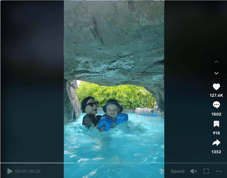 Періс Гілтон із сином