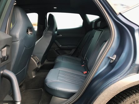 CUPRA Formentor новый кроссовер, салон CUPRA Formentor VZ, задний ряд CUPRA Formentor, интерьер