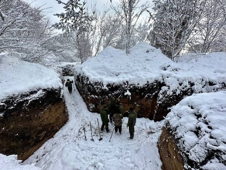Рытье окопов работа вакансия трудоустройство укрепления оборона Россия