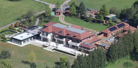 особняк, дом принца Эндрю, зять экс-президента Казахстана