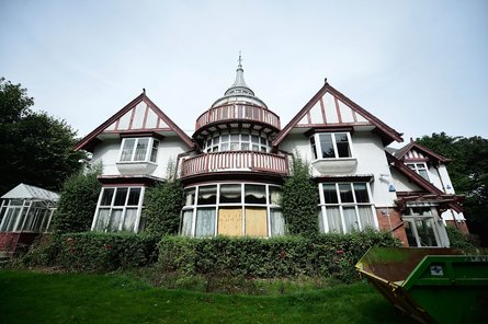 Зовнішній фасад будинку