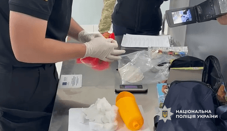 Одесситы организовали масштабное производство наркотиков и сбыт по всей стране