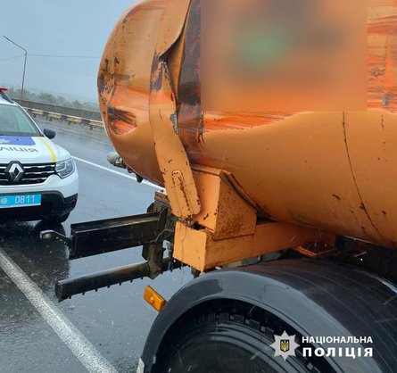 ДТП под Черновцами, Нацполиция, священник, дорога, 18 августа, машина