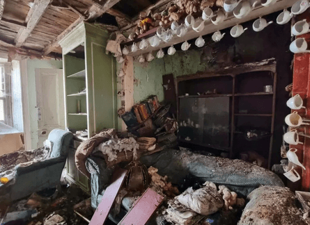 Покинутий котедж у Шотландії, котедж, будинок, житло, покинутий будинок, вид на море, продаж будинку, будинок за кордоном