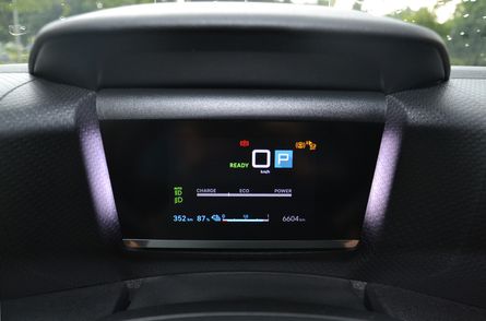 дисплей Citroen e-C4, Citroen C4, новый Citroen e-C4, электромобиль Citroen