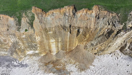 Жилье людей скоро поглотит море, потеря жилья, недвижимость, Великобритания, Ньюхейвен, курортный городок, фото
