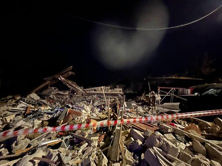 Наслідки падіння уламків після збиття БПЛА в Бєлгороді