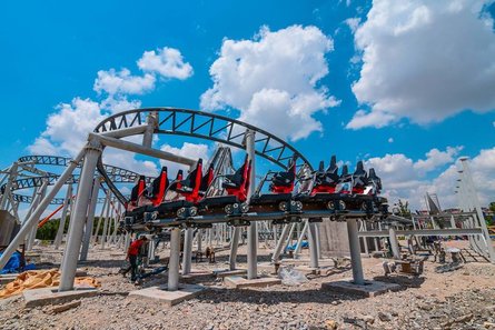 Анкарапарк, парк развлечений, парк аттракционов, коррупция, символ национальной гордости, аналог Диснейленда, заброшенный парк развлечений