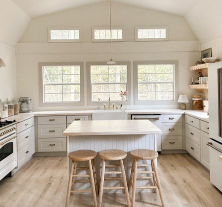 Переробили сарай на будинок, купили сарай, готовий сарай, ремонт у будинку, зробили будинок із сараю, затишний будинок, будинок мрії, будинок для всієї родини