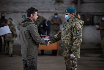 зеленский, владимир зеленский, награды, донбасс, военные