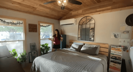 Сарай переделали в дом, два сарая, уютное жилье, сделали ремонт, комфортное жилье, ремонт своими руками, продали дом,