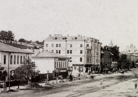 Кут Хрещатика та Фундуклеївської, історія києва, старий київ, ретро фото, архівне фото, історія хрещатика, вулиці старого києва, історія фундуклеївської вулиці