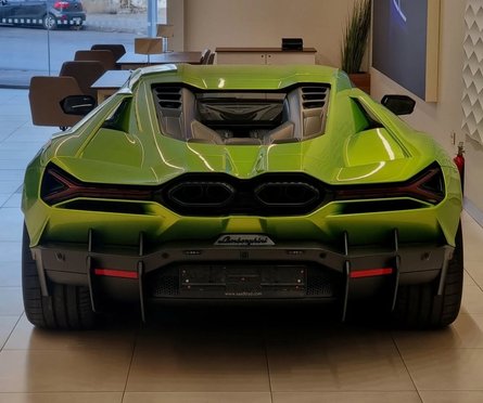 новый Lamborghini Revuelto, суперкар Lamborghini