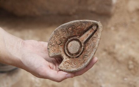 светильник, статуэтки, древний рим, лавка, находка