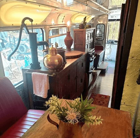 Інтер'єр автобуса-дому