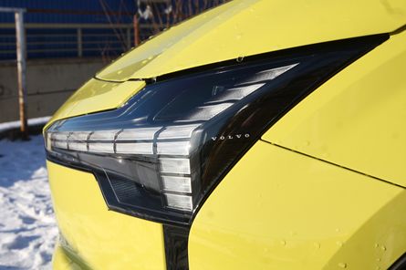 фары Volvo EX30, Volvo EX30 2025, новый Volvo EX30, электромобиль Volvo, кроссовер Volvo, Volvo EX30 в Украине, Volvo EX30 в Украине