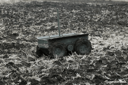 Тарган, дрон Тарган, наземні дрони, роботизовані комплекси, наземні комплекси, дрони, українські дрони, українські розбробки