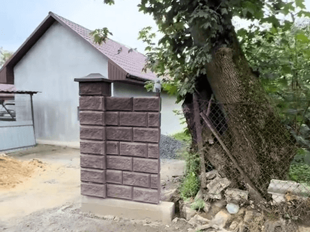 Паркан на межі