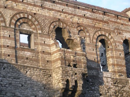 Константинополь, Візантія, Історія Візантії, падіння Констанинополя, облога Константинополя, 1453 рік, Візантія, падіння Східної Римської імперії, останній імператор Візантії, імператор Костянтин, Костянтин Палеолог, піднесення Константинополя, формування Західної цивілізації, ромеї, ромейська імперія, перейменування Константинополя, хто перейменував Константинополь, коли перейменували Константинополь, чому перейменували Константинополь, Константинополь чи Стамбул,