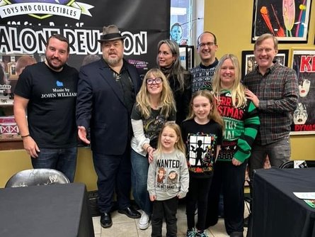 Сам удома, актори Сам удома, Нью-Йорку, фото