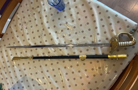 Меч на горищі