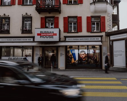 PinchukArtCentre, Бйорн Гельдхоф, українське мистецтво, україна в давосі, україна бієнале, український постмодерн, скасування російської культури, #cancelrussianculture